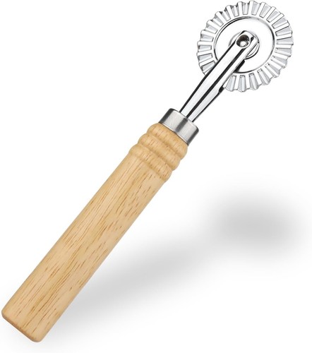 Teigrädchen für ravioli mit - teigrädchen,